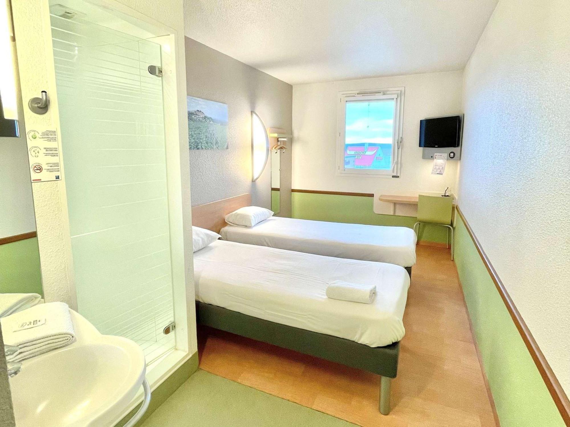 Hotel Ibis Budget Cosne Sur Loire Экстерьер фото